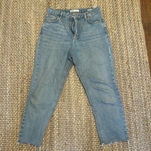 Zara 90’s mom fit jean